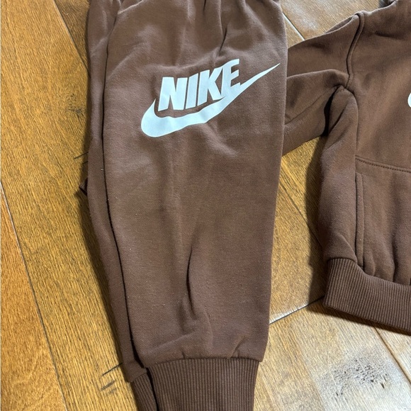 Nike sweatsuit boys size 4t brown winter hooded - Picture 2 of 5